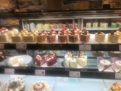 -罗森尼娜(德思勤店)