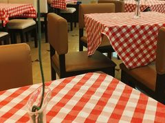 -红宝石·鲜奶小方·海派西点房(南丹店)