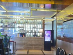 -大中华希尔顿酒店-念自助餐·嗨啤·小龙虾