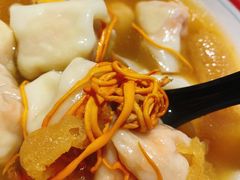 -八二小区抄手(龙湖上城天街店)