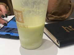 霸气冰淇淋牛油果-奈雪的茶(金鹰广场店)