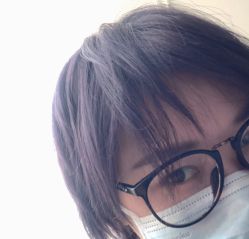 -小桑树染烫改变专门店