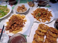 -鑫小城故事·藕汤·家常菜(台北一路总店)