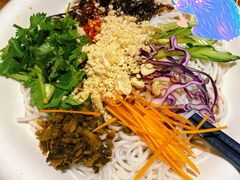 -觅山云南菜(泊富ICITY店)