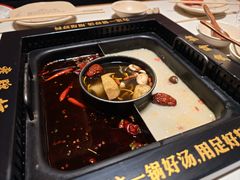 -老牌坊云南鱼豆花火锅(哈西万达店)