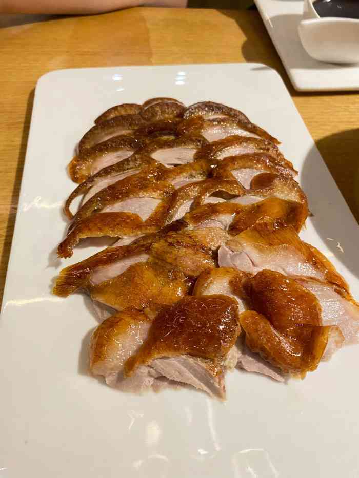 味道不错,烤鸭挺好吃的,儿子很喜欢