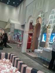 -奈尔宝·儿童乐园·亲子餐厅(华采天地店)