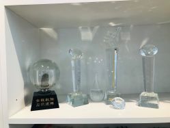 -巴黎拉斐派瑞美发沙龙