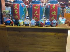 -临江餐馆二楼美食部落