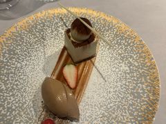 -Da Ivo哒伊沃意大利魔镜餐厅(外滩店)