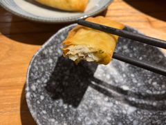 雪菜黄鱼春卷-南小蟹手工點心(三里屯店)
