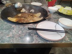 -三里屯土灶炖公鸡地锅鸡(江东店)