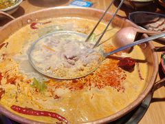 -洱火云南酸菜牛肉火锅(石景山当代商城店)