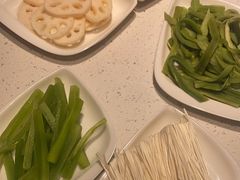 -三江源活鱼现烤(维多利摩尔城店)