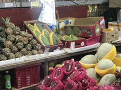 -三亚新鸿港水果一级批发市场