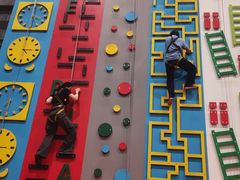 -极限PLAY运动娱乐新世界·团建派对潮玩休闲馆·室内蹦极高空游乐园