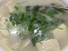 -泸沽肴(泸沽湖大洛水村农村信用社旁店)