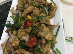 -虾弄弄海派小龙虾·牛羊蝎子火锅