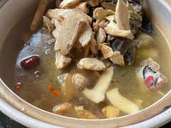 -东巴谷野生菌火锅餐厅