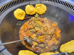 -关东情铁锅炖(迎春大街店)