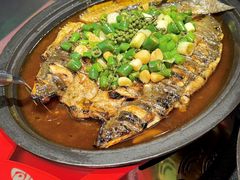 -辣尚瘾·烤鱼·新川菜(牡丹园直营店)