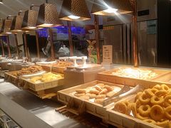 -享遇.锅姥姥牛排海鲜自助(小寨店)