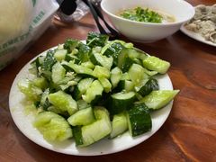 拍黄瓜-宝瑞门钉肉饼店
