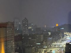 -武汉五月花大酒店(武昌火车站中南路地铁站店)