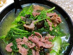 皮蛋芫茜牛肉米粉-华嫂冰室(湾仔店)