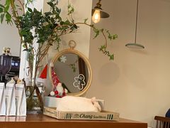 -有猫主题·治愈系猫咖(曾厝垵店)