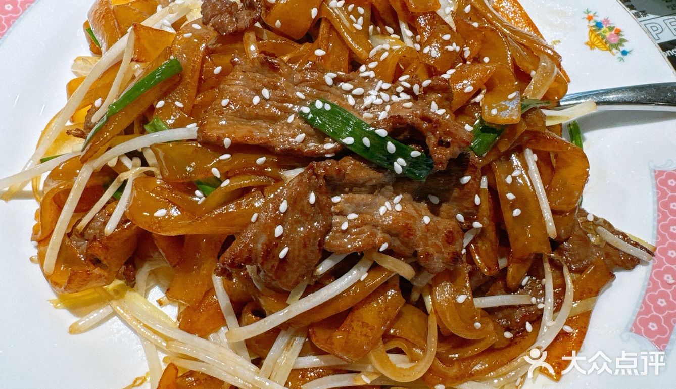 必尝港式特色店铺细记港九宵夜大排挡