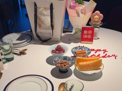 -新荣记(BFC外滩金融中心店)