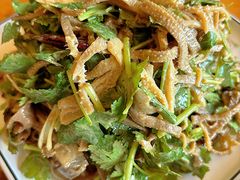 -虹海圣肉饼店家常菜馆