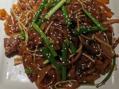 干炒牛河-钟菜·粤菜点心·宴请(海上世界·汇港二期店)