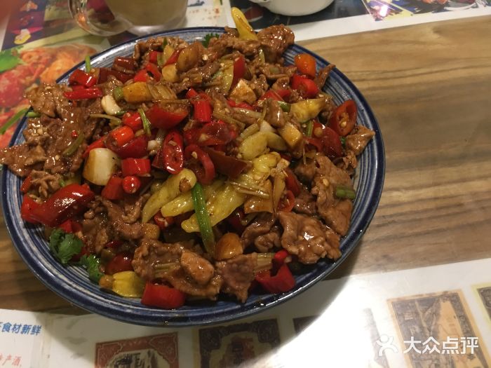堂瓦里·传统赣菜(第一街区店)小炒黄牛肉图片
