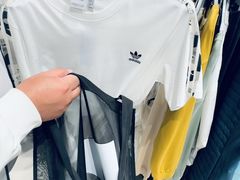 -百年港湾奥特莱斯(香炉礁店)