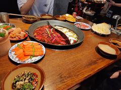 -萍姐火锅·公路夜市(武汉首店)