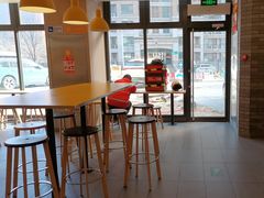 -麦当劳(燕顺路店)