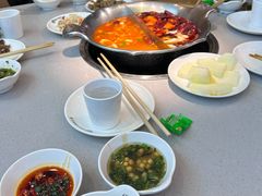 -渝大龙重庆火锅(温泉月亮湾店)