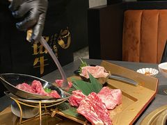 -铭牛烧肉·和牛海鲜自助(高新月牙湖店)