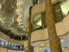 -深圳君逸国际酒店(龙岗横岗塘坑地铁站店)