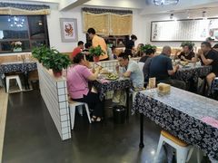 大堂-八两八金·莱芜特色炒鸡(市南漳浦路店)