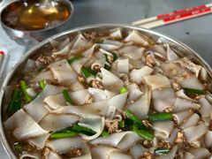 -正宗杨记普洱酸醋米线(总店)