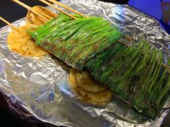 -西街夜油条·麻团包乌饭