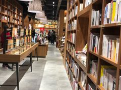 -百新书局(尚悦湾店)