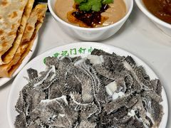 -尹记门钉肉饼(丰台站店)