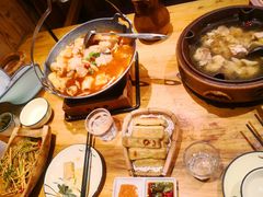 -老滇山寨•云南特色菜•地方菜•民族风情歌舞表演(金碧店)