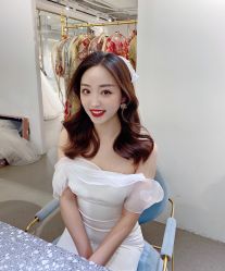 -艾米丽婚纱礼服