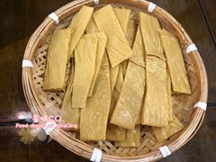 -黄桷树曹家私房菜(江与城店)