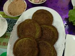 -三江源美食城